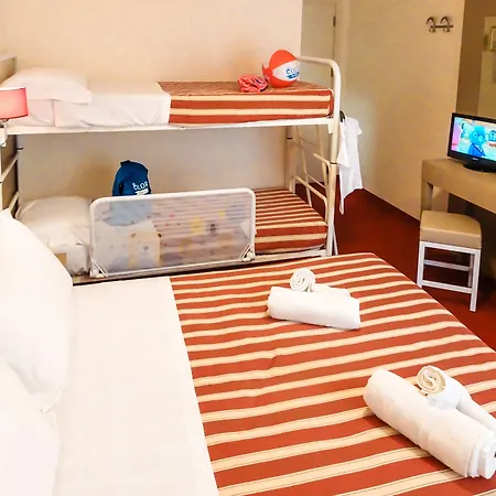 Color Metropolitan Family Hotel