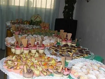 Hotel Color Metropolitan Family