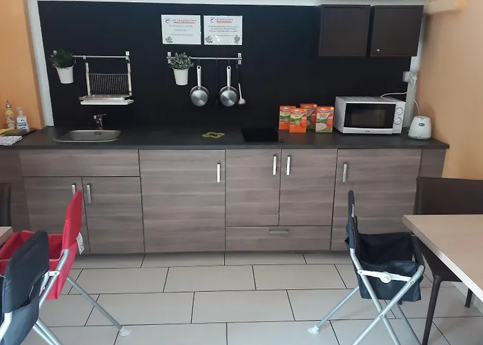 Color Metropolitan Family 酒店 切塞纳蒂科