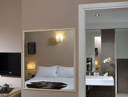 Color Metropolitan Family