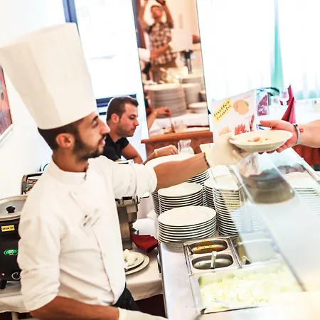 ホテル Color Metropolitan Family チェゼナーティコ