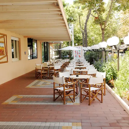 Color Metropolitan Family