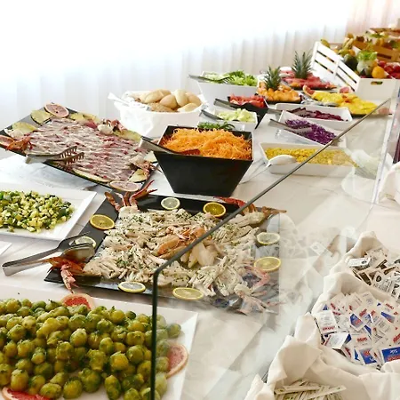 Ξενοδοχείο Color Metropolitan Family