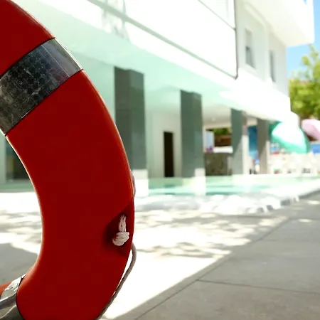 Ξενοδοχείο Color Metropolitan Family