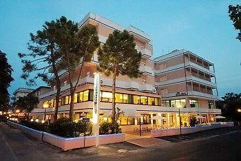 Color Metropolitan Family Hotel 3*