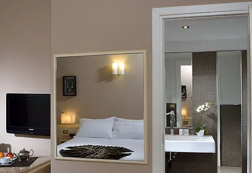 Color Metropolitan Family