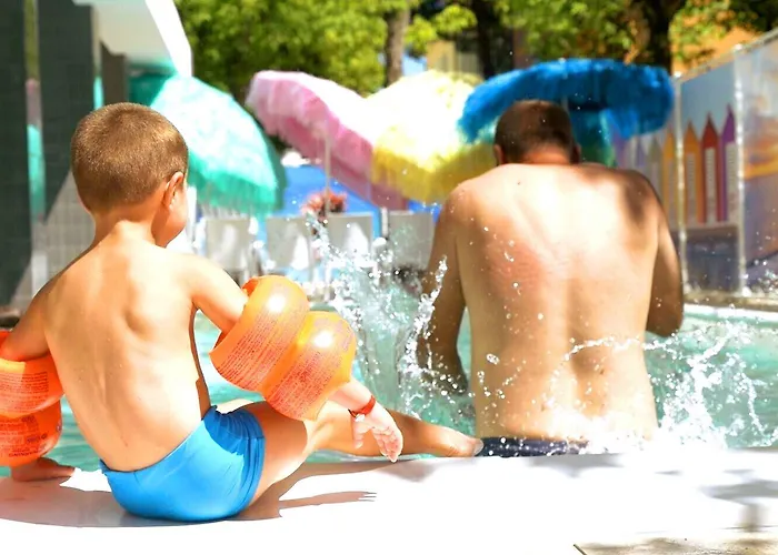 Color Metropolitan Family تْشيزيناتيكو