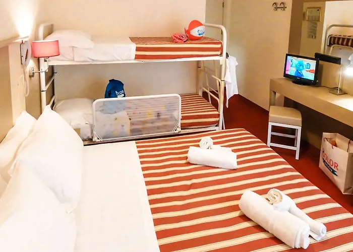 Color Metropolitan Family Hotel