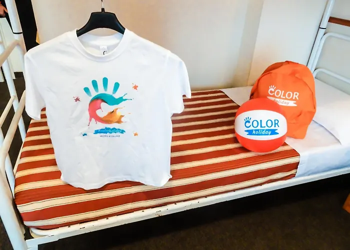 Color Metropolitan Family